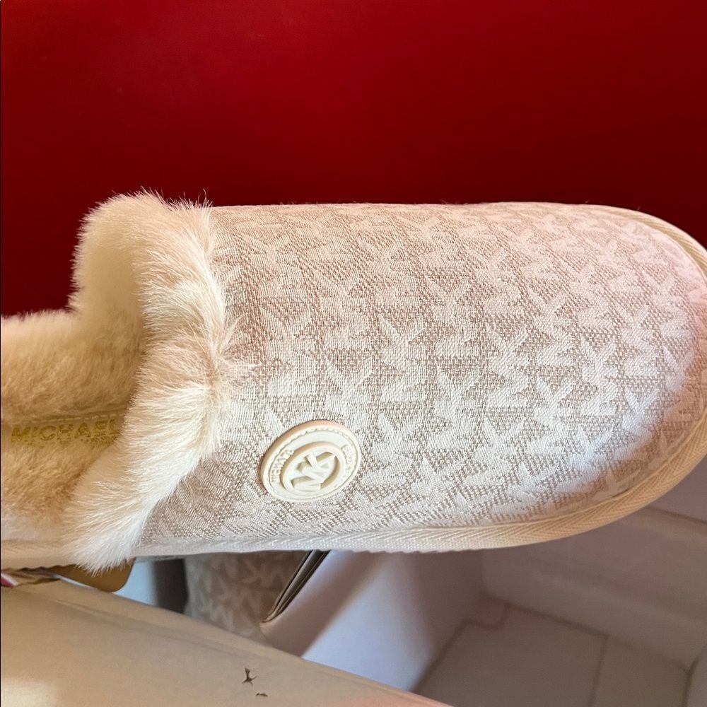 Michael Kors Slippers - Cream and White - Picture 3 of 4